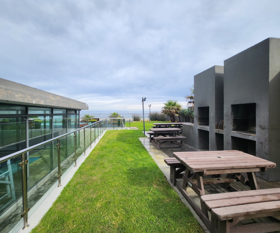 2 Bedroom Property for Sale in Beachfront Western Cape